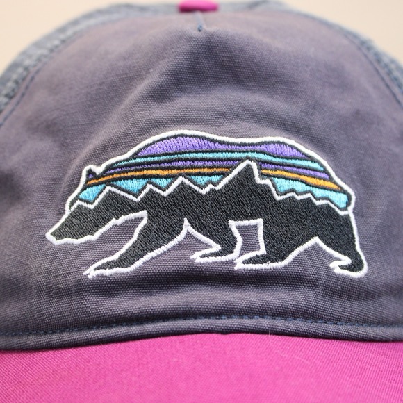 Patagonia Hat Cap Womens Snap Back Gray Pink Bear Logo Trucker Outdoors Hike - Picture 2 of 9